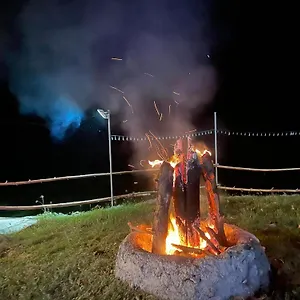  Campeggio Jush Native And Glamping